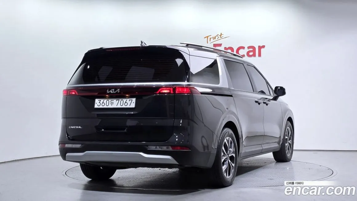 Kia Carnival — фото 2