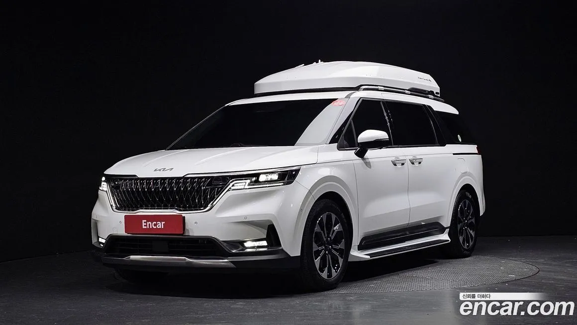 Kia Carnival — фото 1