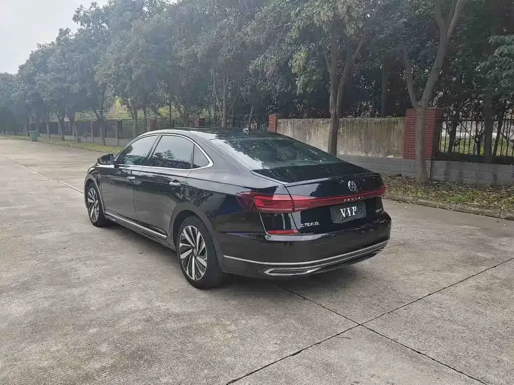 Volkswagen Passat — фото 2