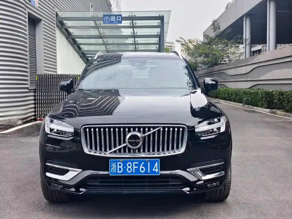Volvo XC90 — фото 2