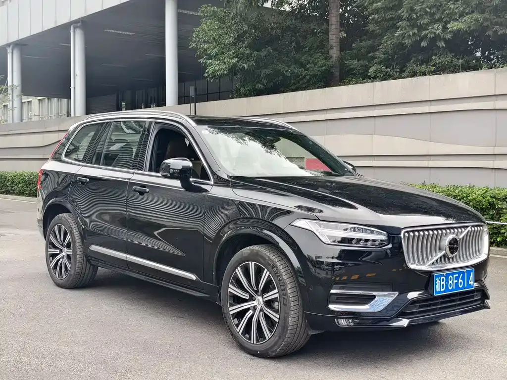 Volvo XC90 — фото 3