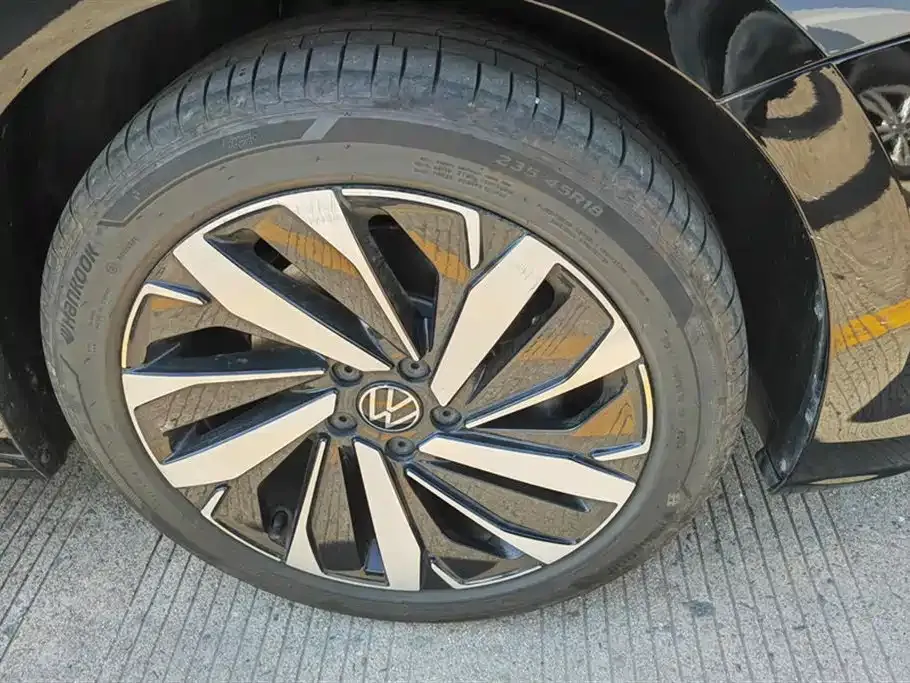 Volkswagen Passat — фото 6