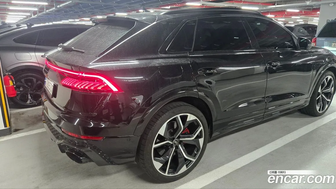 Audi RSQ8 — фото 3
