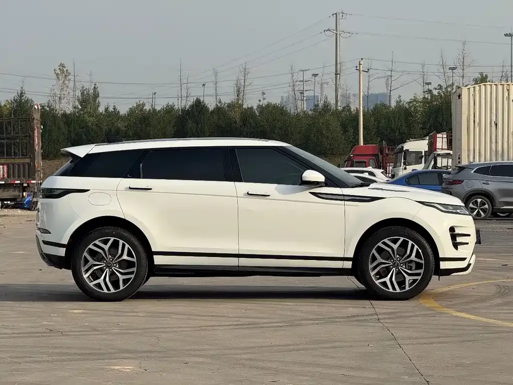 Land Rover Evoque — фото 4