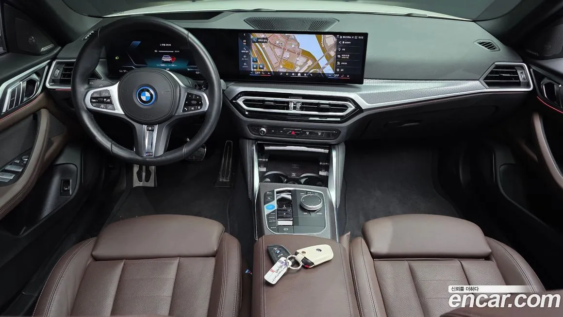BMW i4 — фото 7