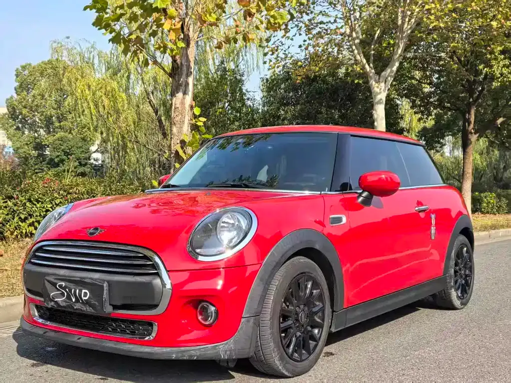 MINI Cooper (3-door) — фото 1