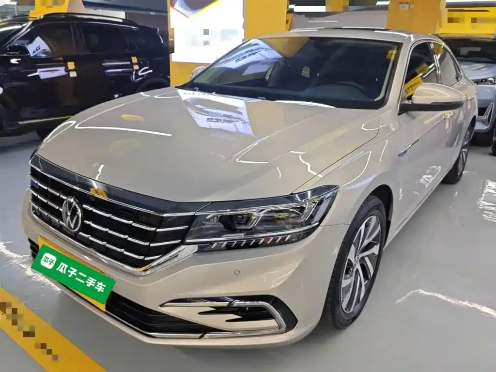 Volkswagen Passat New Energy — фото 2