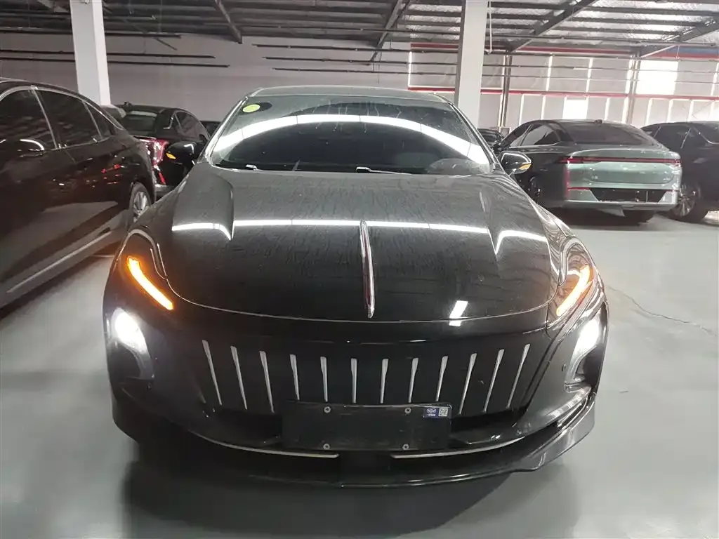 Hongqi E-QM5 — фото 3