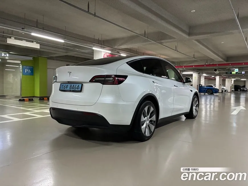 Tesla Model Y — фото 2