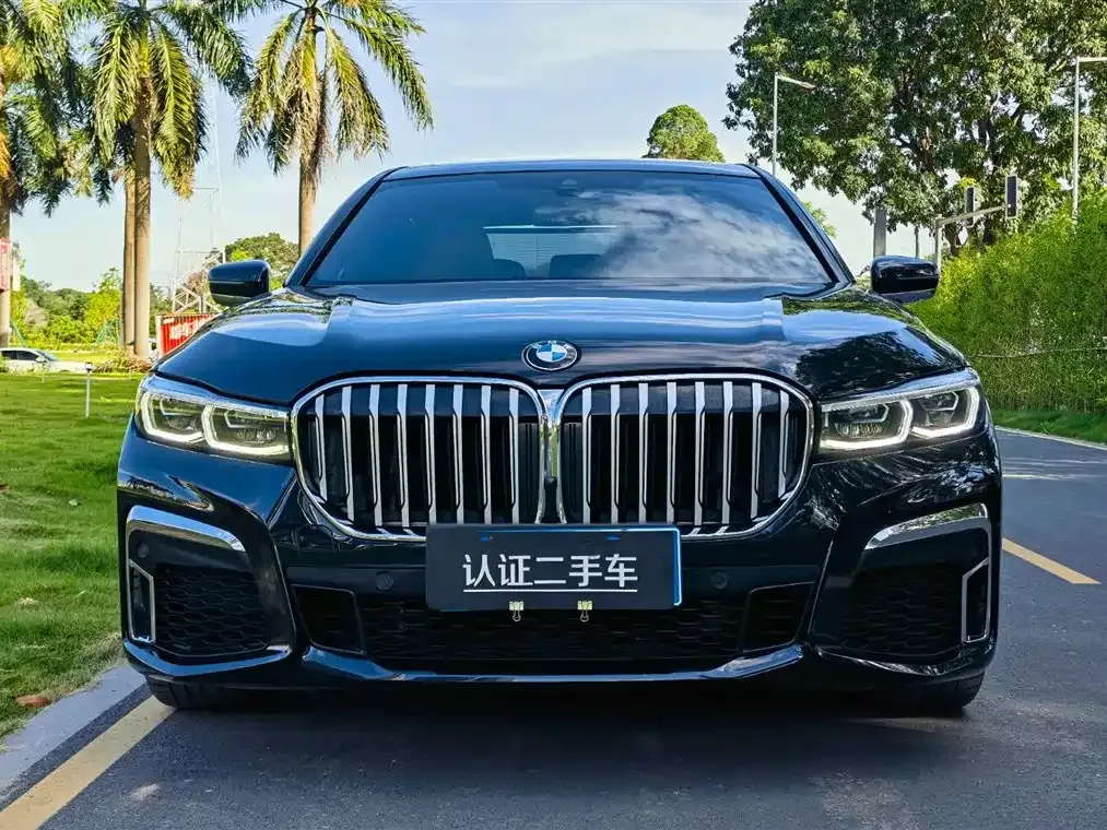 BMW 7 Series — фото 2