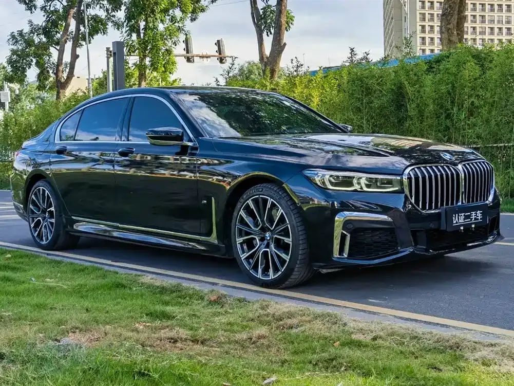 BMW 7 Series — фото 3