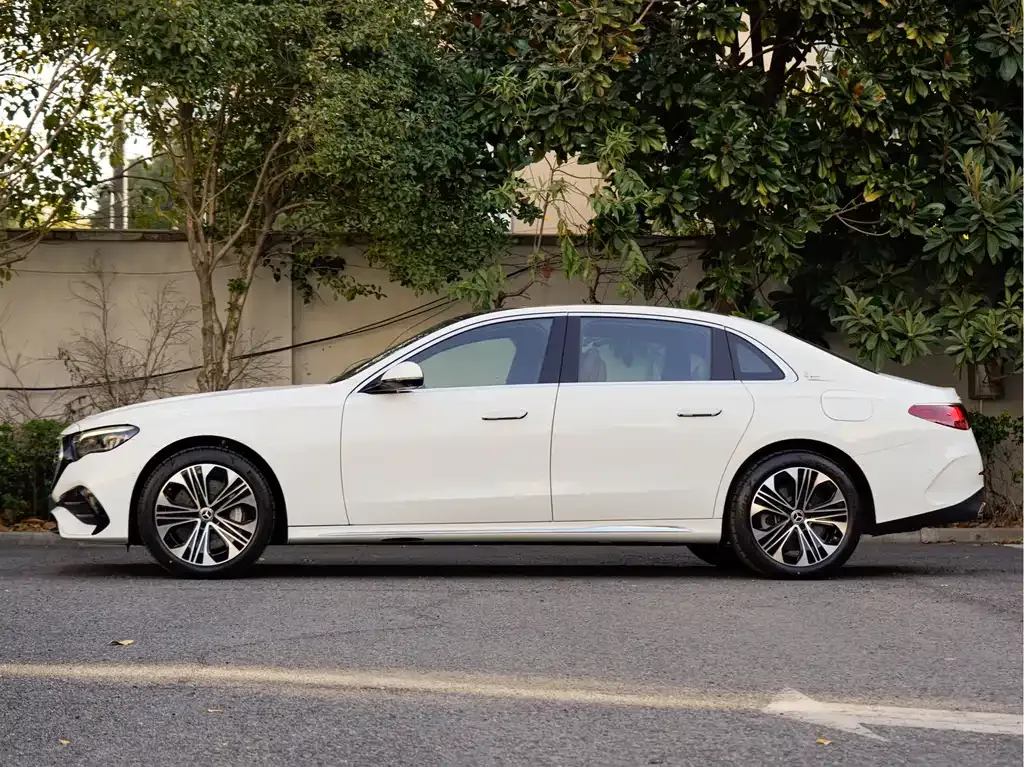 Mercedes-Benz E-Class New Energy — фото 4