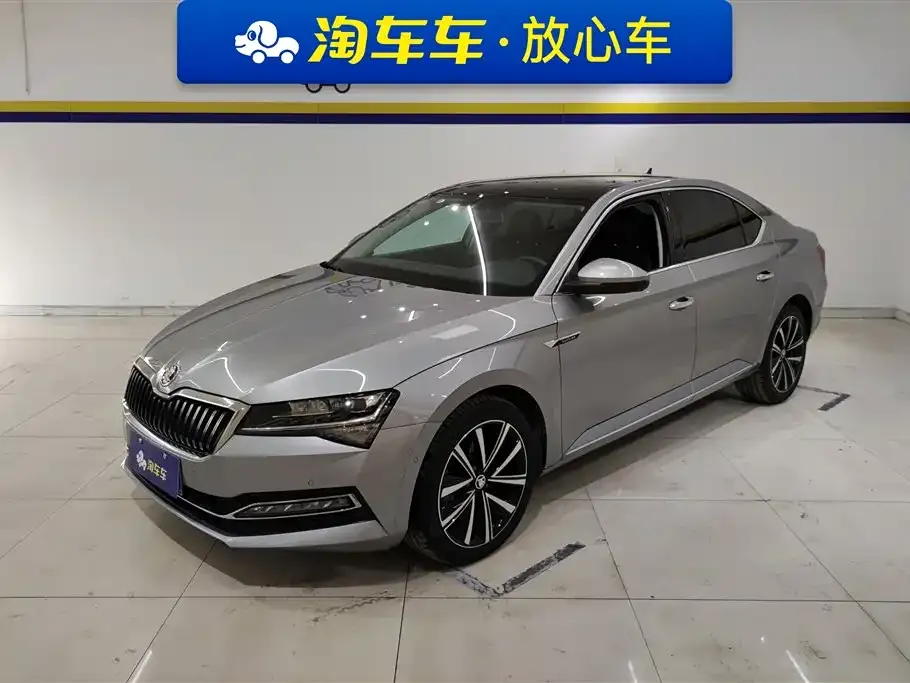 Skoda Superb — фото 1
