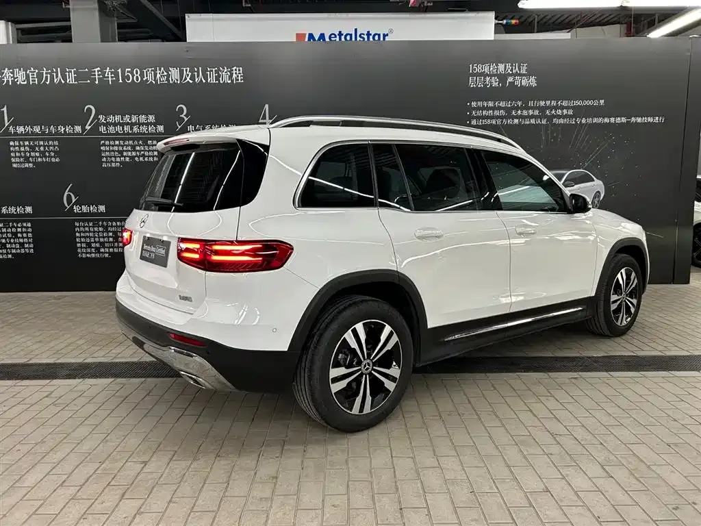 Mercedes-Benz GLB — фото 4