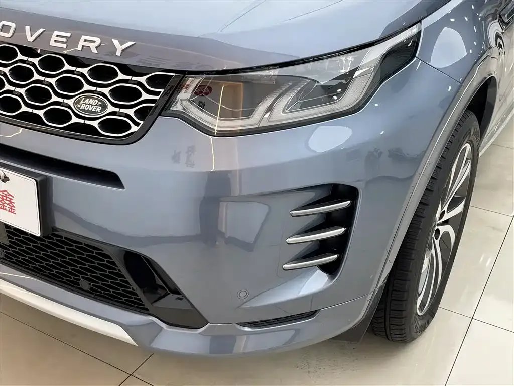 Land Rover Discovery Sport Hybrid — фото 6