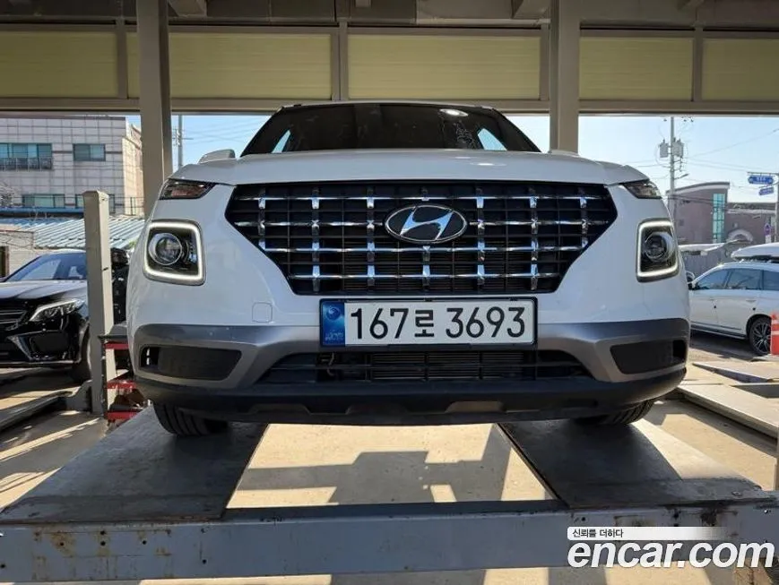 Hyundai Venue — фото 2