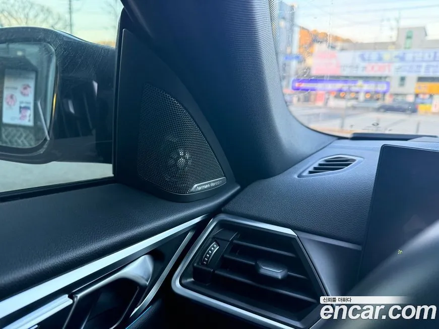 BMW i4 — фото 10