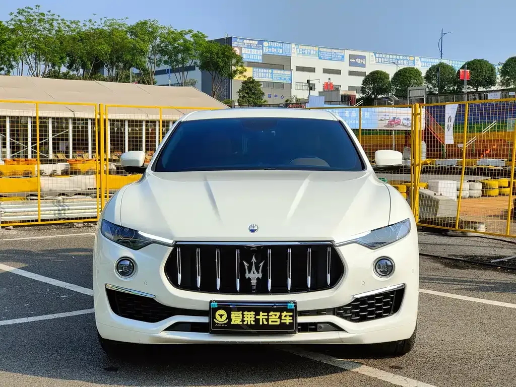 Maserati Levante — фото 2