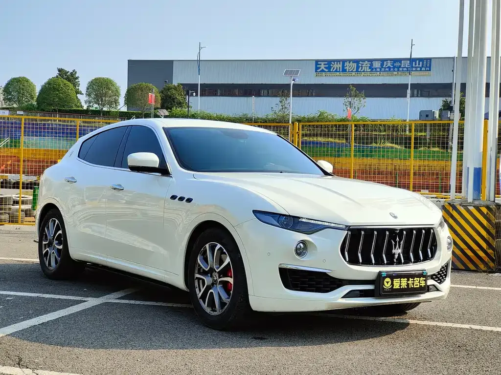 Maserati Levante — фото 6