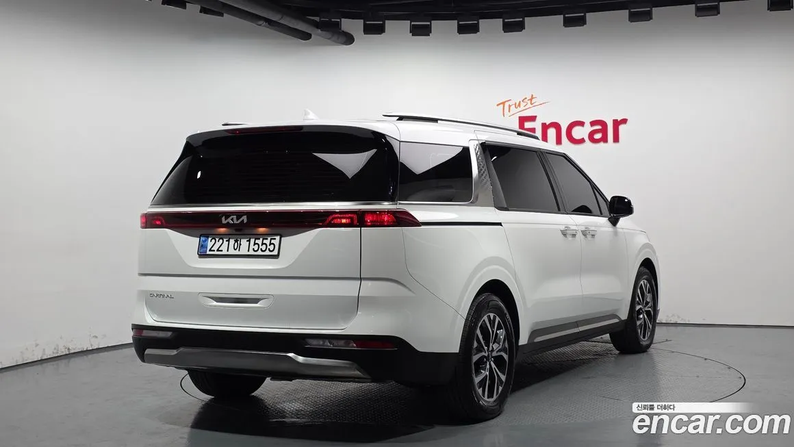 Kia Carnival — фото 2