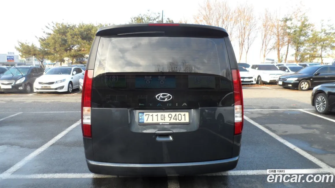 Hyundai Staria — фото 4