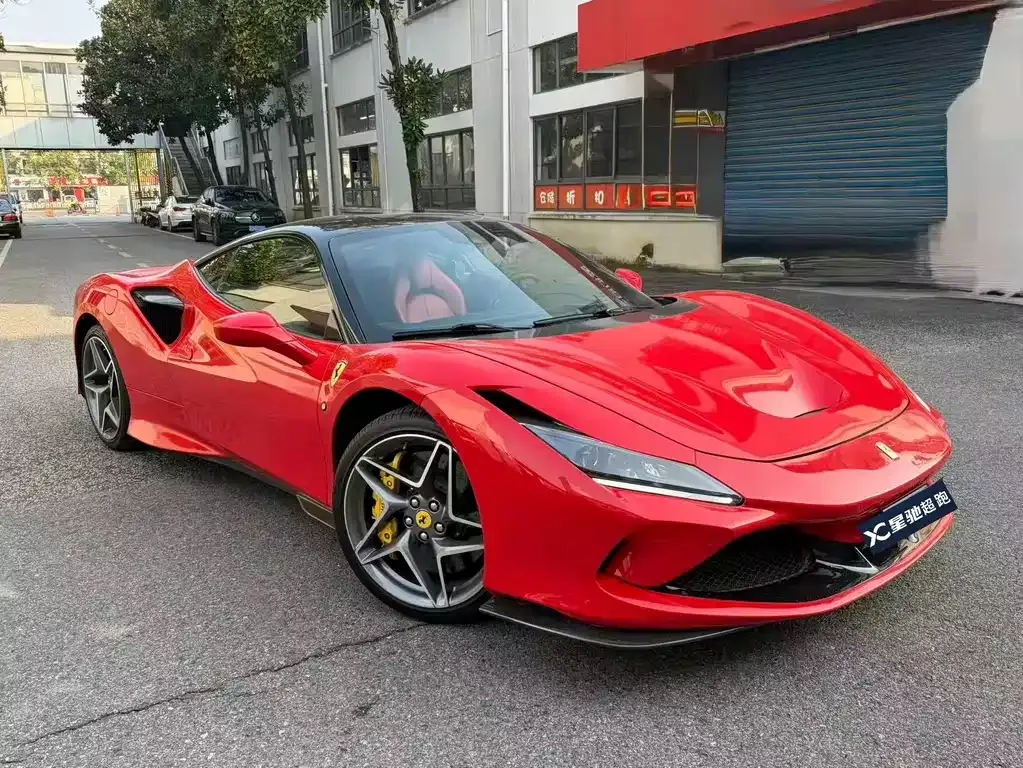 Ferrari F8 — фото 1