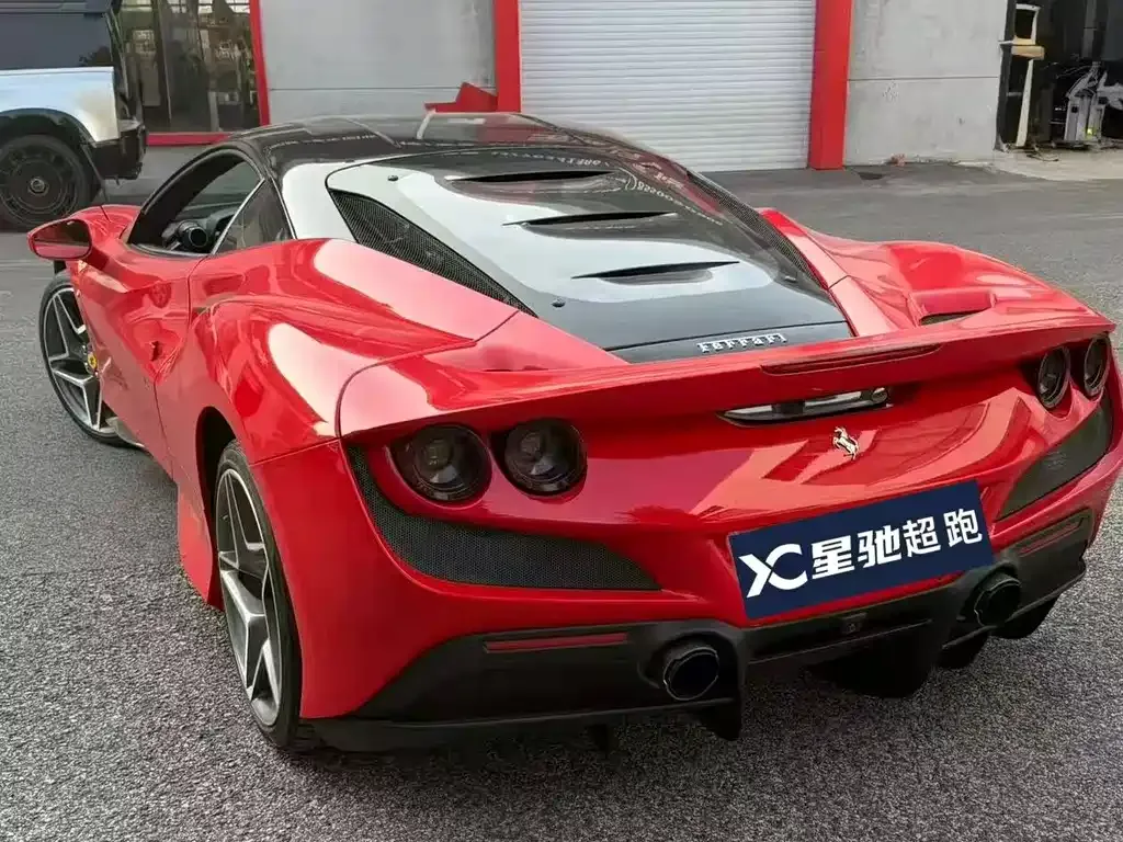 Ferrari F8 — фото 2
