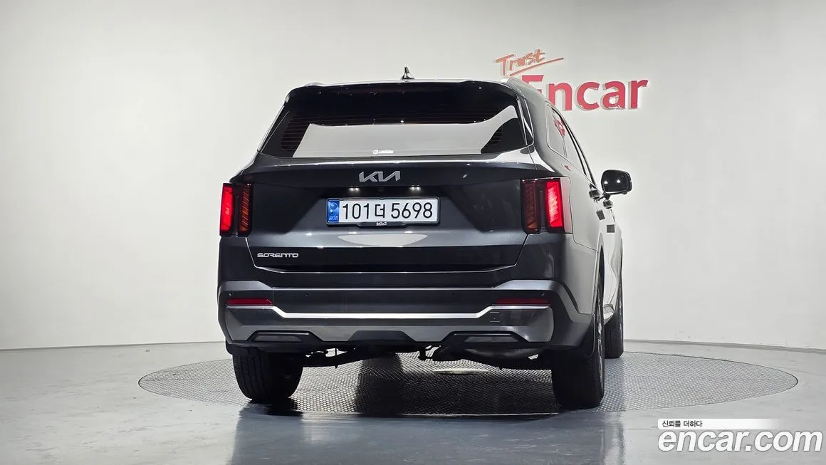 Kia Sorento — фото 4
