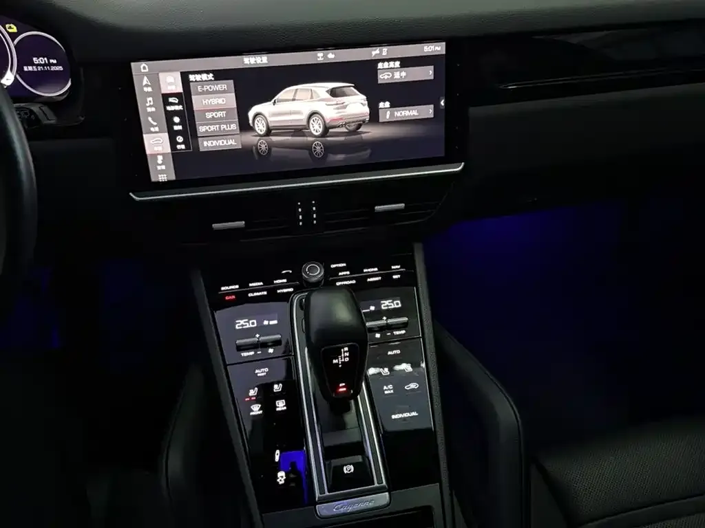 Porsche Cayenne Hybrid — фото 10