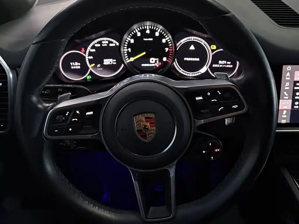 Porsche Cayenne Hybrid — фото 8