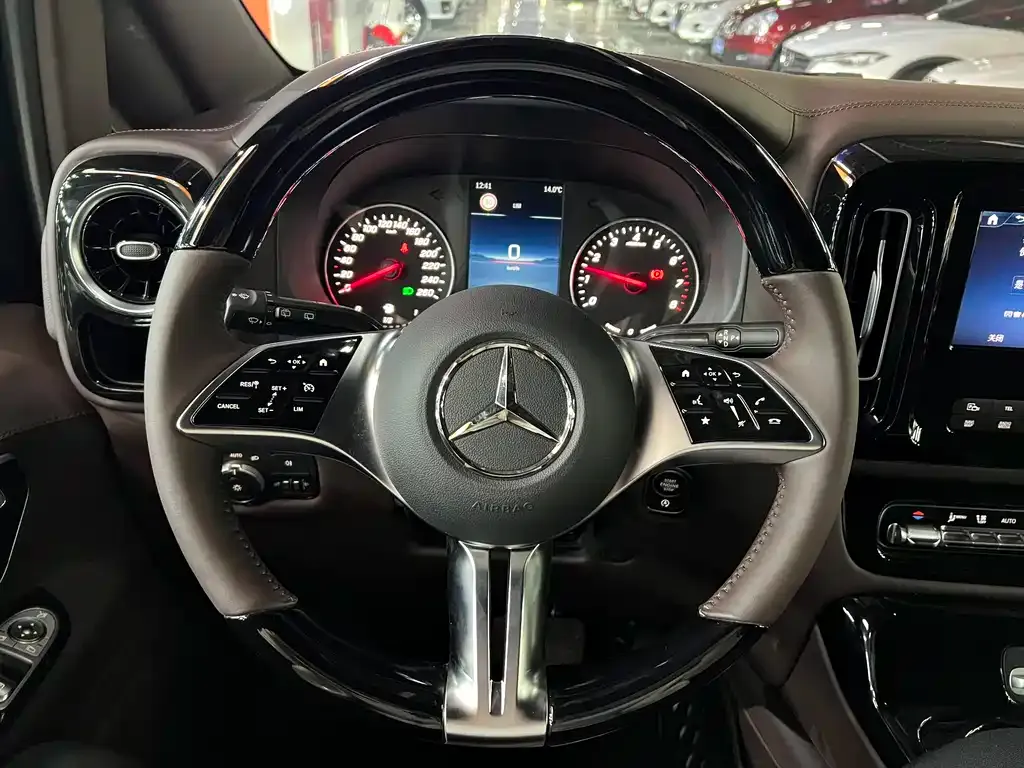 Mercedes-Benz Vito — фото 5