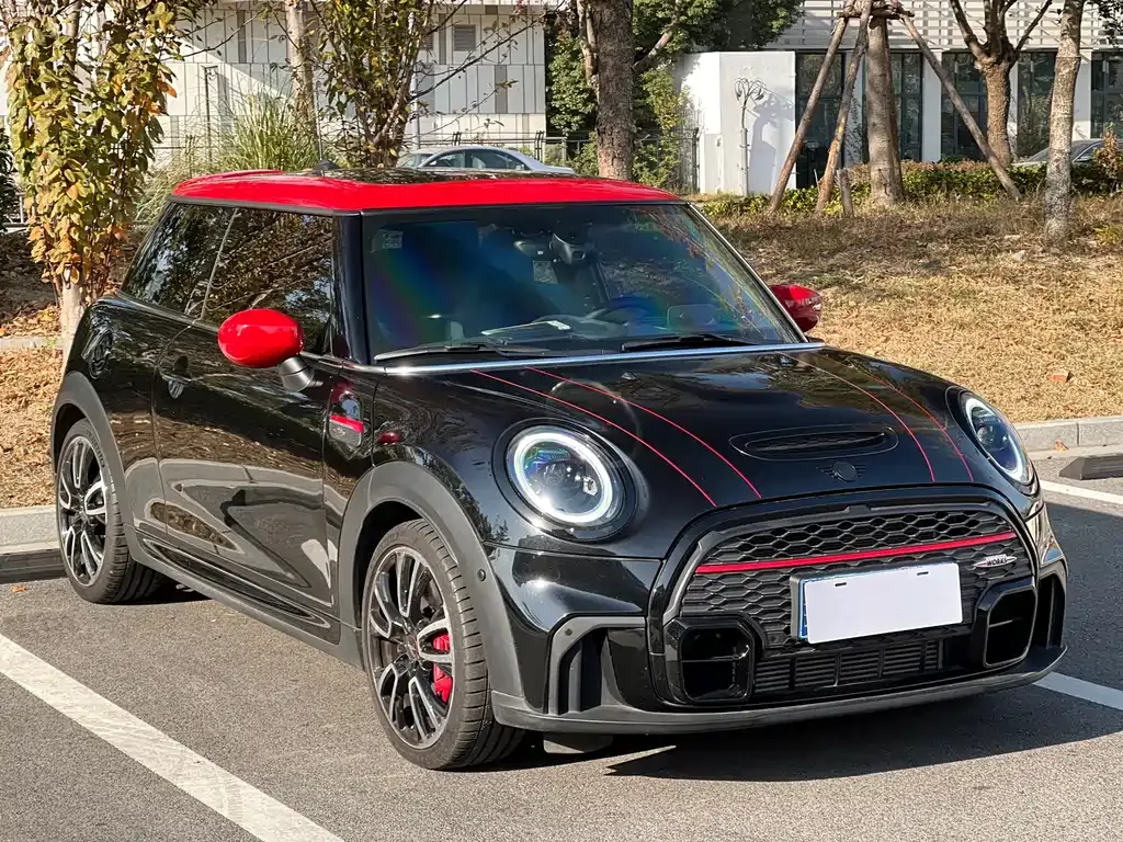 MINI JCW (John Cooper Works) — фото 3