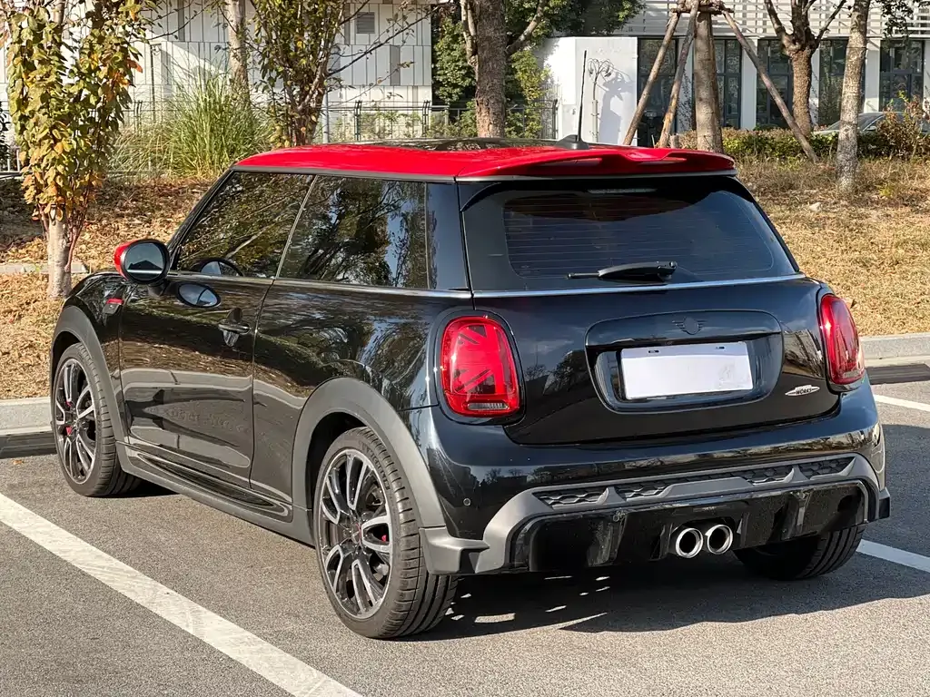 MINI JCW (John Cooper Works) — фото 4