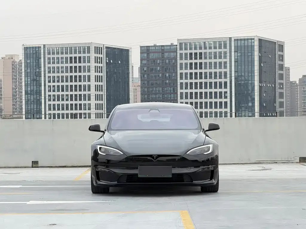 Tesla Model S — фото 2