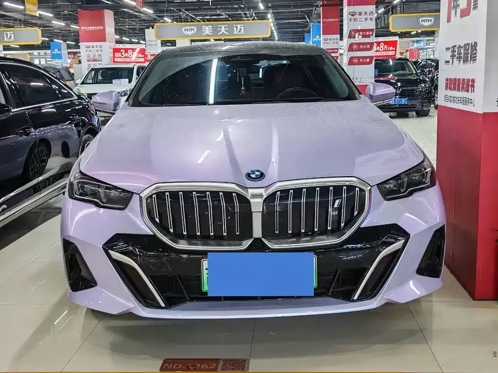 BMW i5 — фото 2