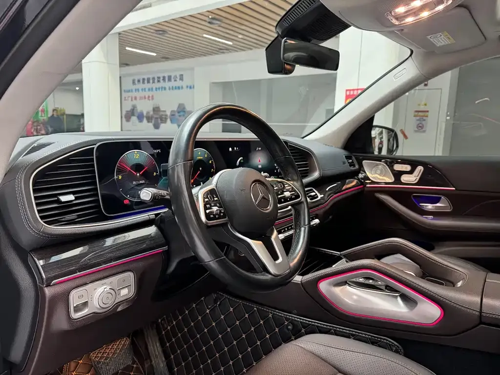Mercedes-Benz GLE — фото 10