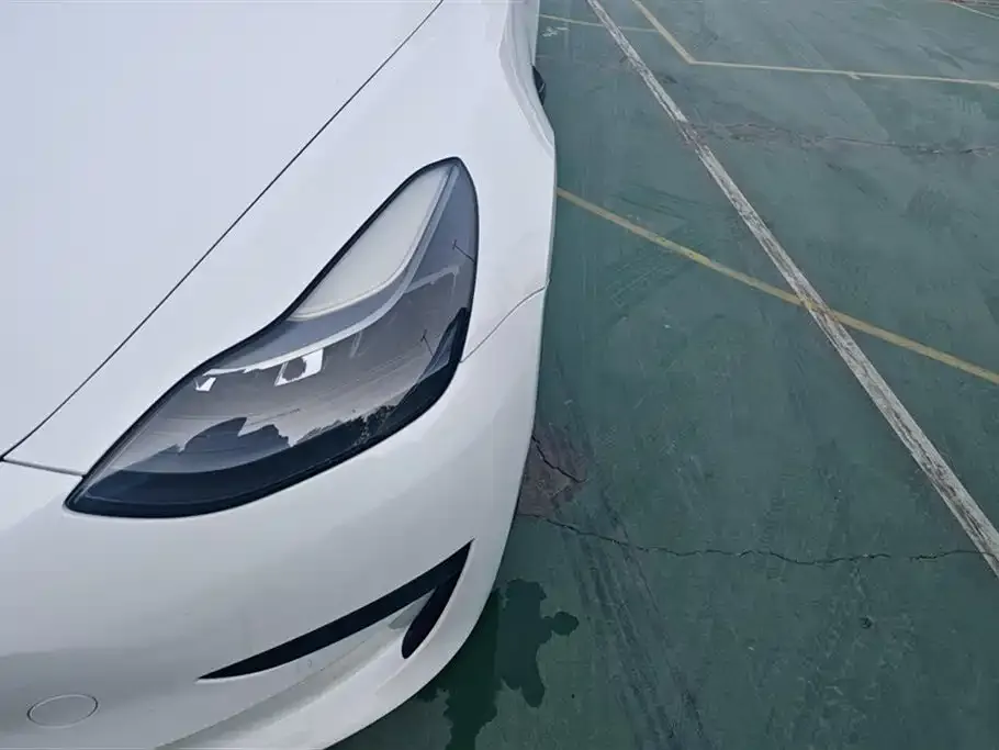 Tesla Model 3 — фото 5
