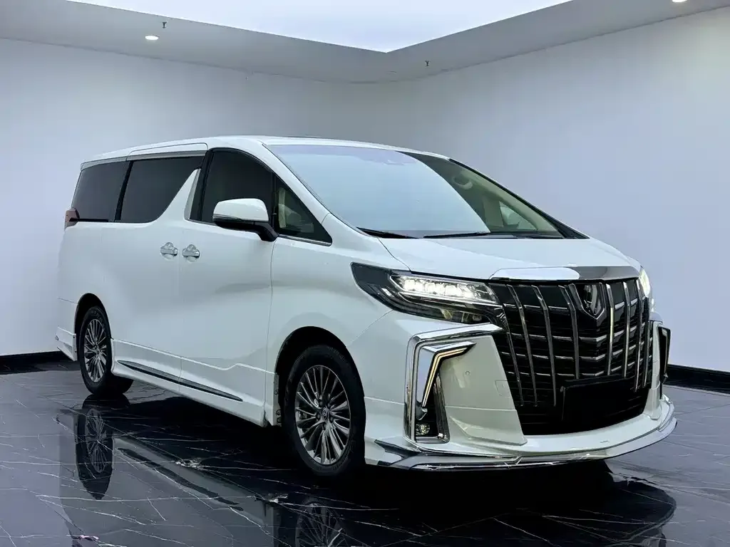 Toyota Vellfire — фото 3