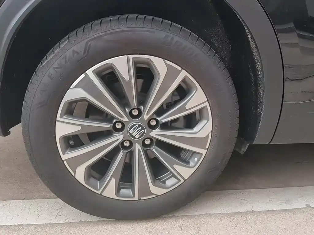 Buick Envision Plus — фото 6