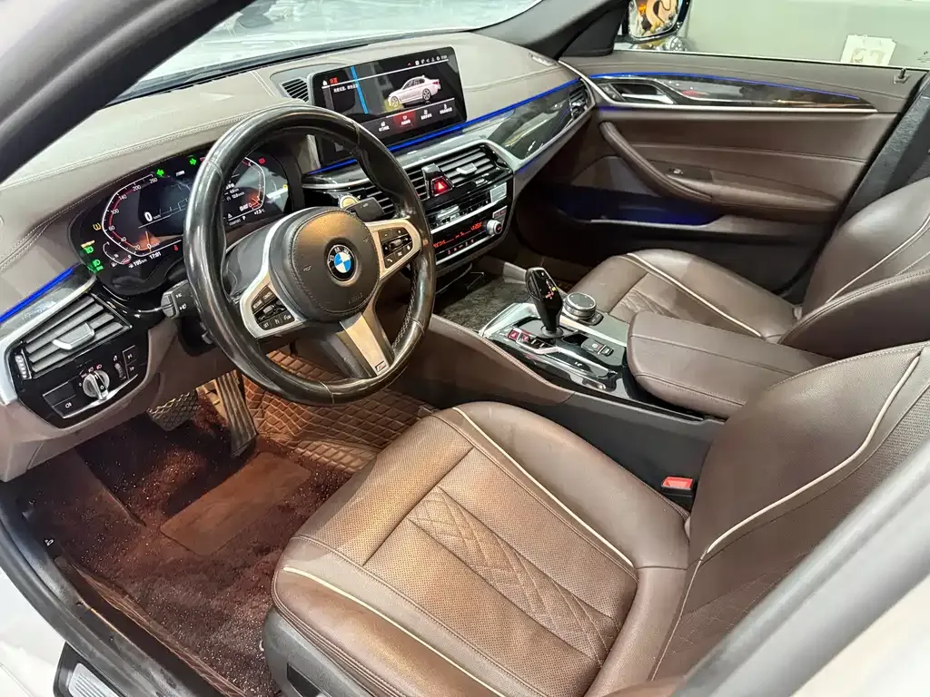 BMW 5 Series — фото 5