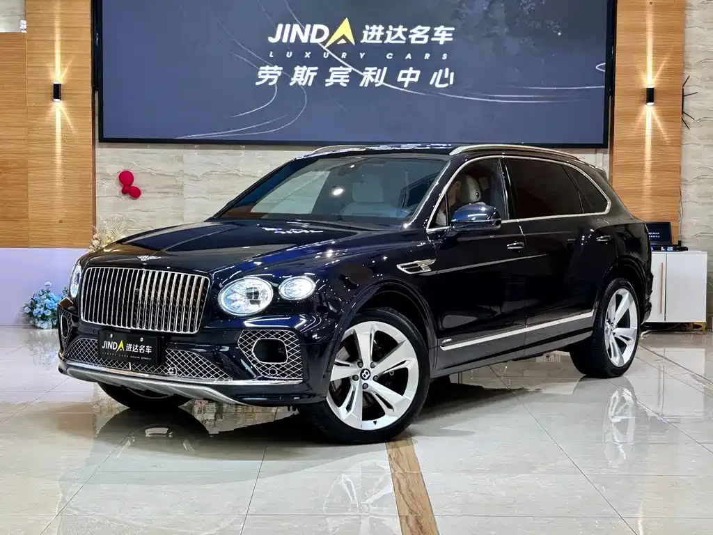 Bentley Bentayga — фото 1