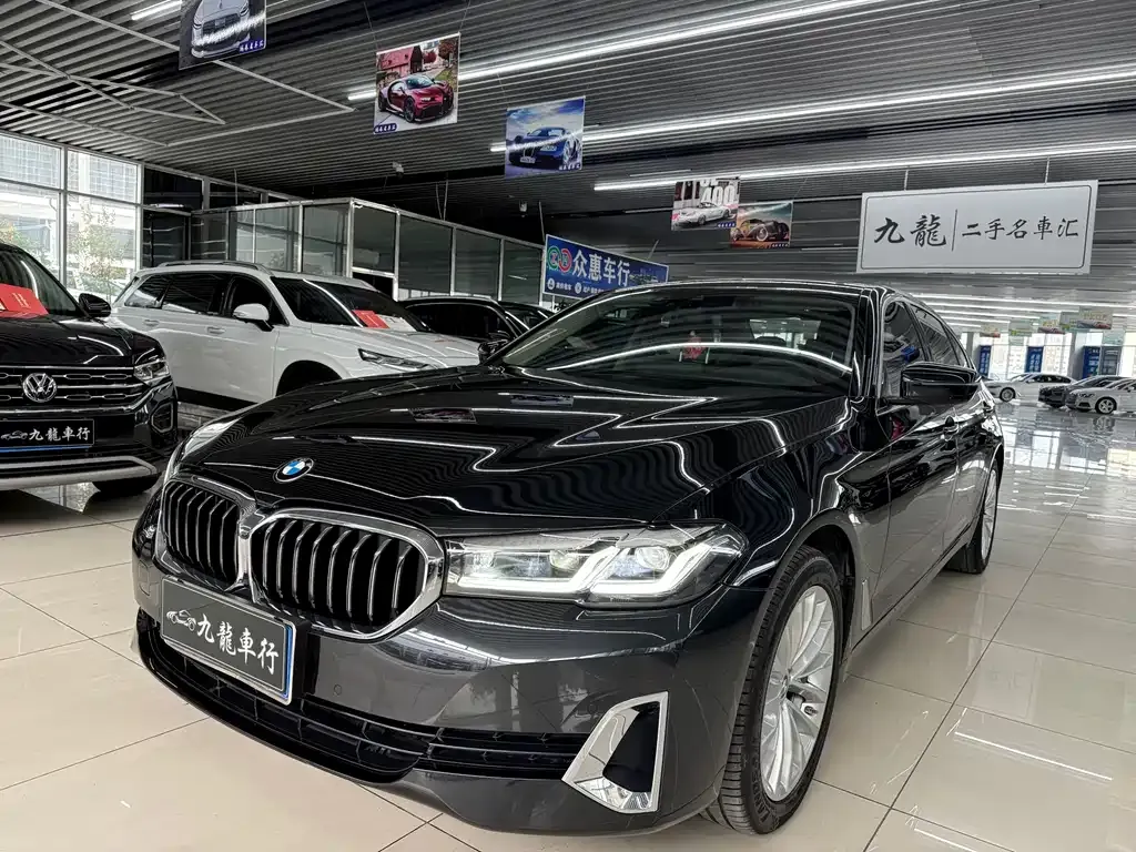 BMW 5 Series — фото 1
