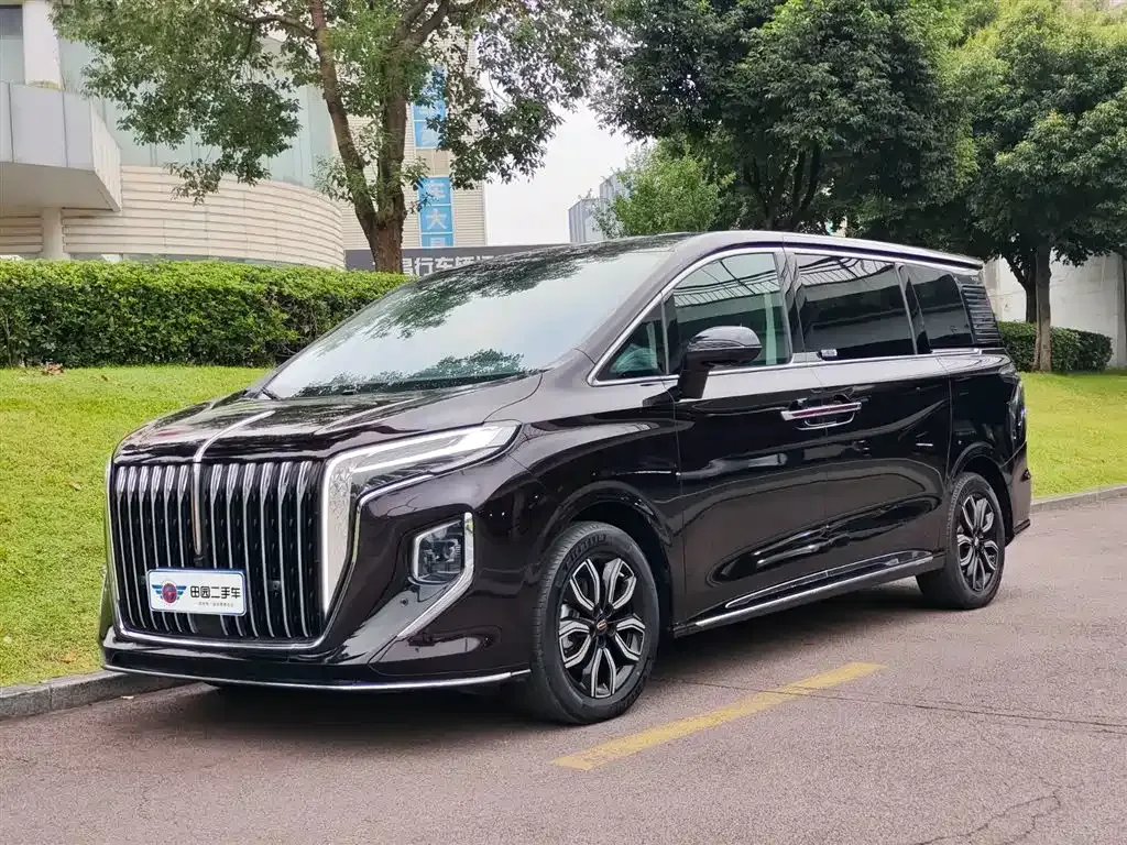 Hongqi HQ9 — фото 1
