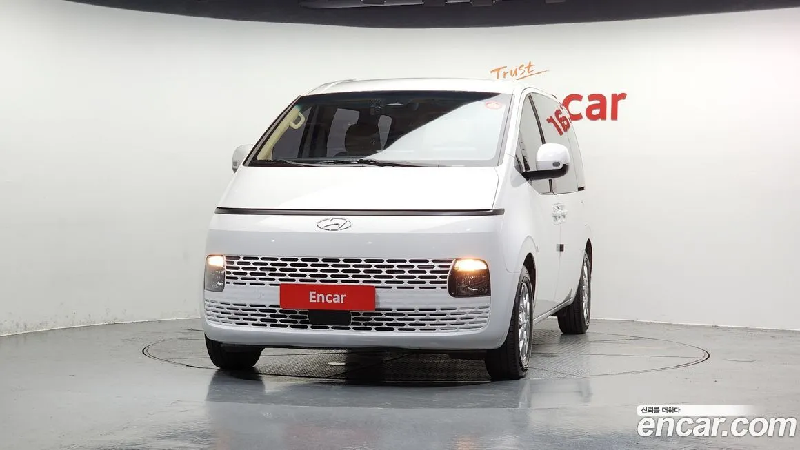 Hyundai Staria — фото 3