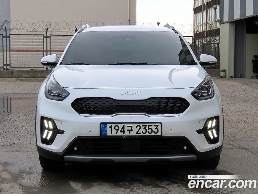 Kia Niro — фото 1
