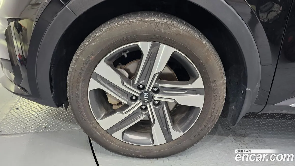 Kia Sorento — фото 5