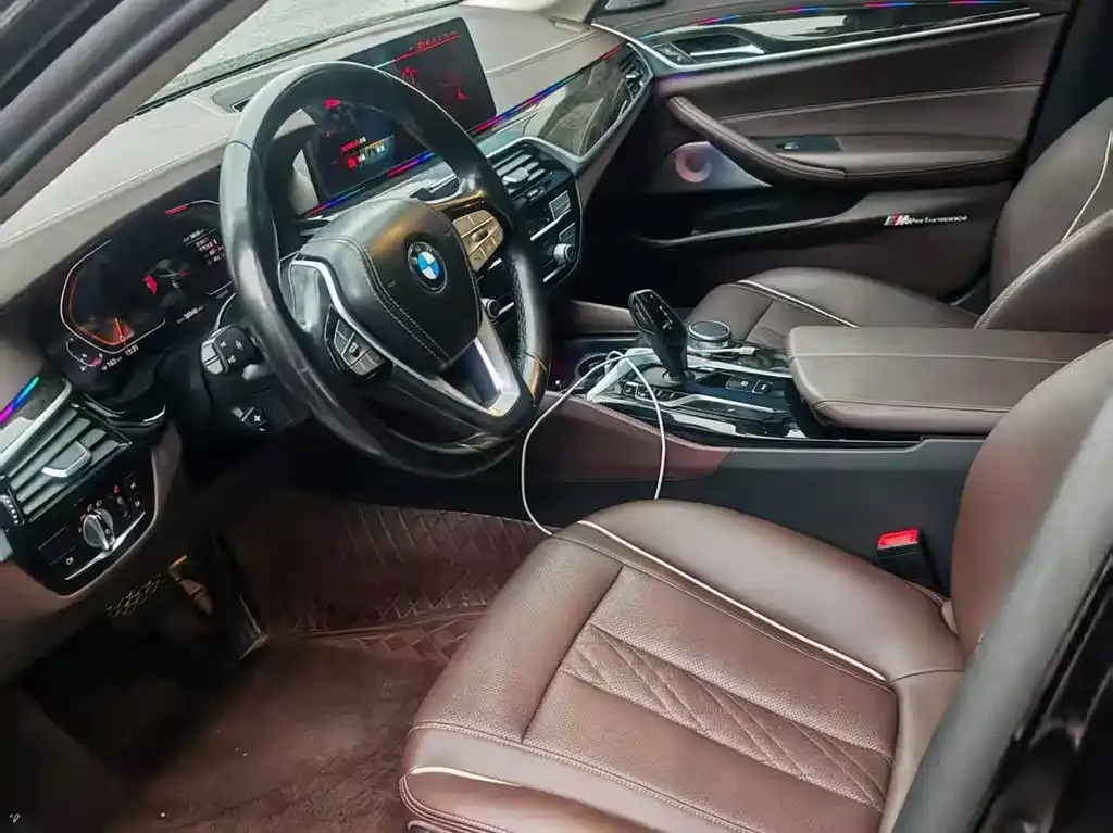BMW 5 Series — фото 4