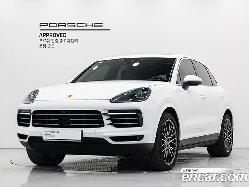 Porsche Cayenne — фото 1