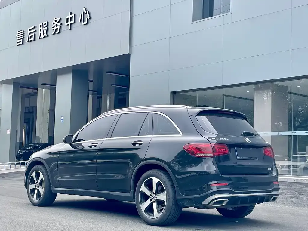 Mercedes-Benz GLC — фото 9