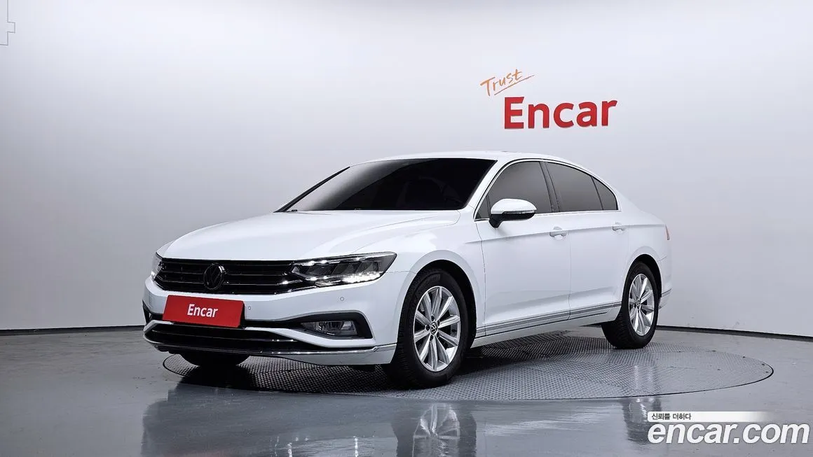 Volkswagen Passat — фото 1